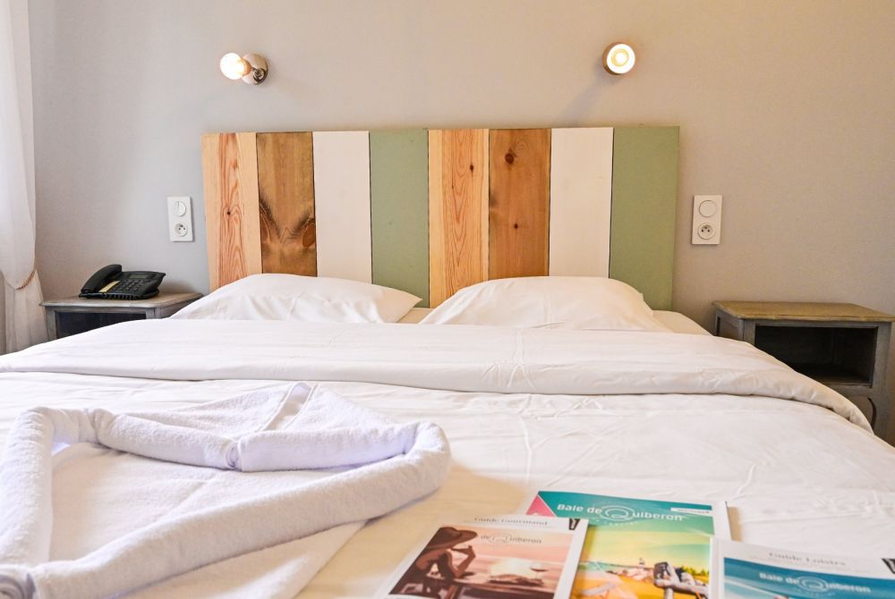 cheap hotel in Erdeven morbihan stopover room